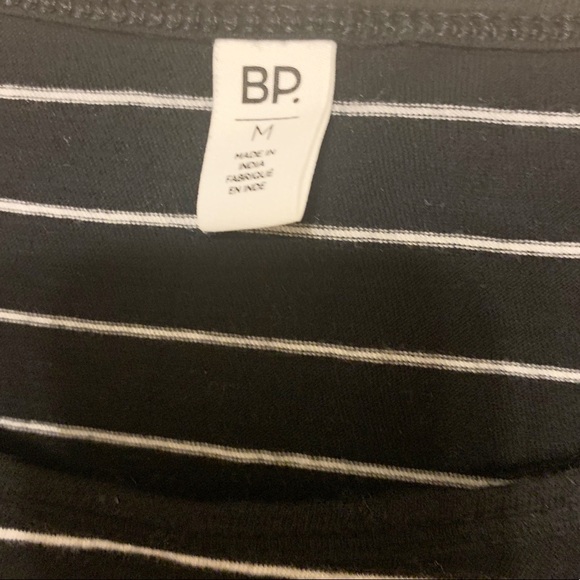 Black and white striped long sleeve - Picture 2 of 2